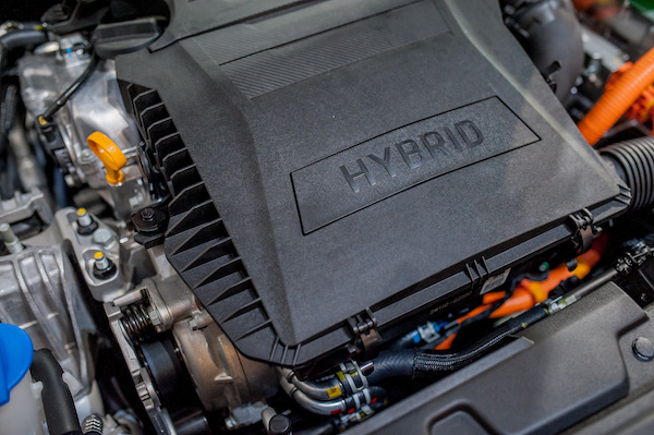 How Do Hybrid Engines Work? 